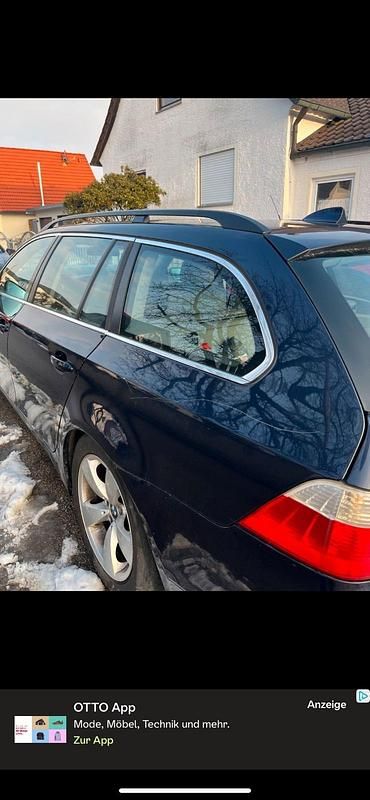 Gebraucht BMW 525 192 PS (141 kW) 2005 Blau Kombi