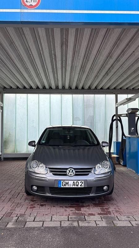 Grau Gebraucht 2008 VW Golf V United Kleinwagen | 4.800 € (Fairer Preis) - Bild 1/4