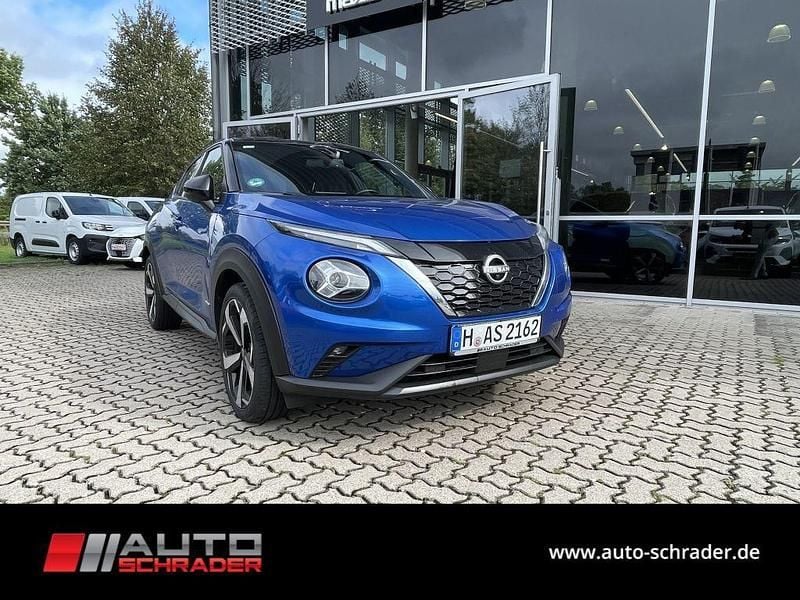 Blau Gebraucht 2022 Nissan Juke Tekna SUV | 26.880 € (Teuer) - Bild 1/4