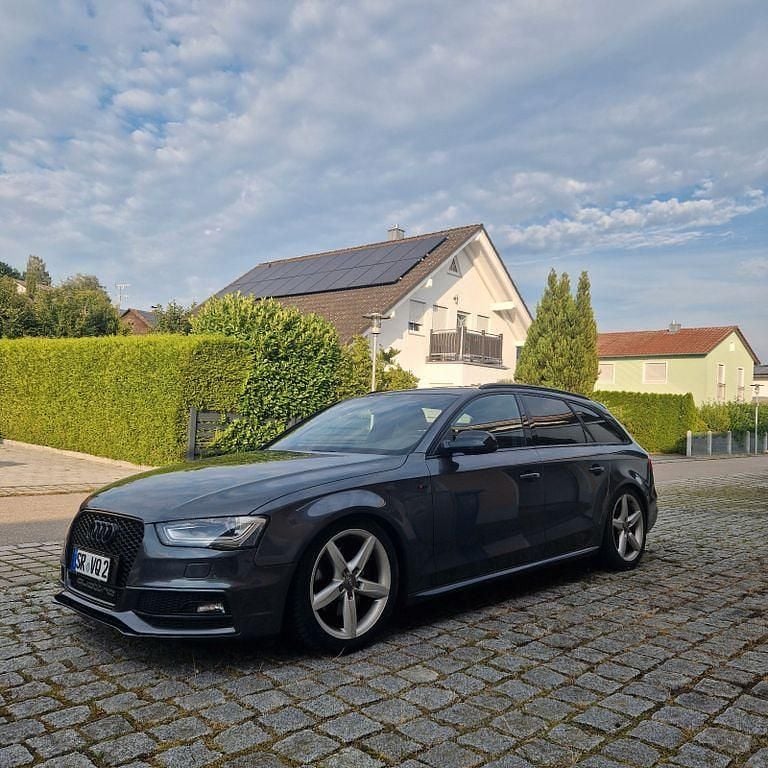 Grau Gebraucht 2015 Audi A4 S-Line Kombi | 16.900 € (Fairer Preis) - Bild 1/4