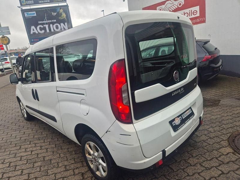 Gebraucht Fiat Doblò 120 PS (88 kW) 2018 Weiß Van / Kleinbus