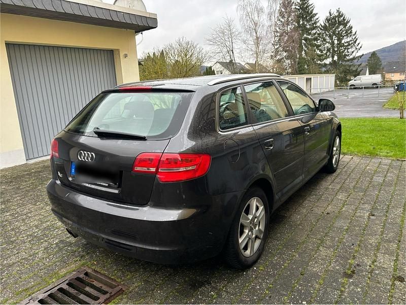 Gebraucht Audi A3 125 PS (91 kW) 2009 Schwarz Kleinwagen