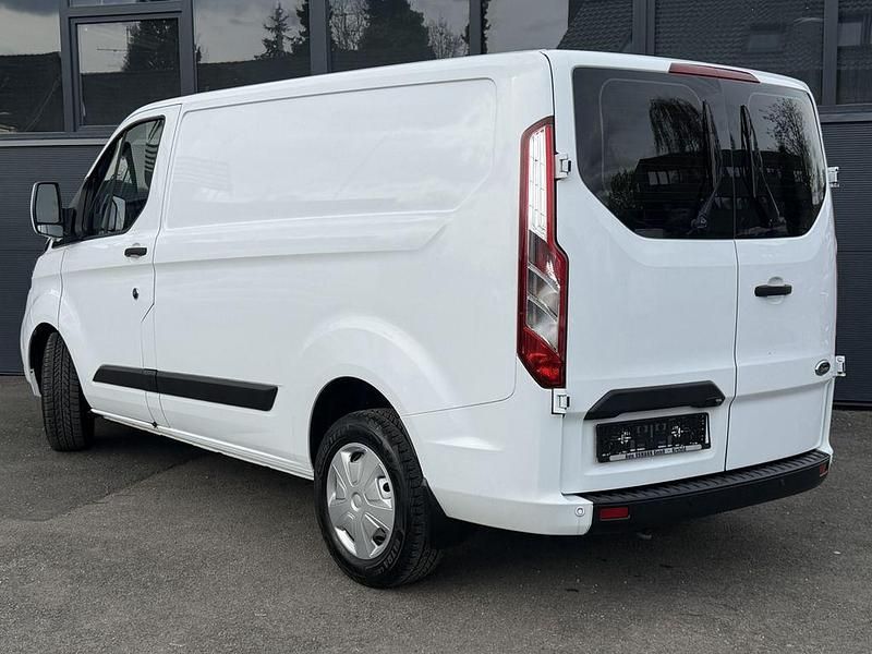 Gebraucht Ford Transit Custom Trend 131 PS (96 kW) 2020 Weiß Van / Kleinbus