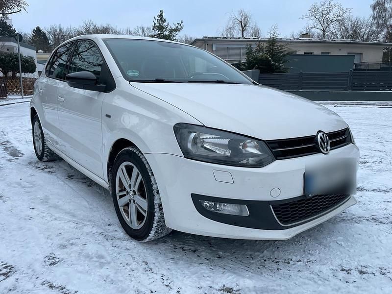 Gebraucht VW Polo Match 75 PS (55 kW) 2012 Weiß Kleinwagen