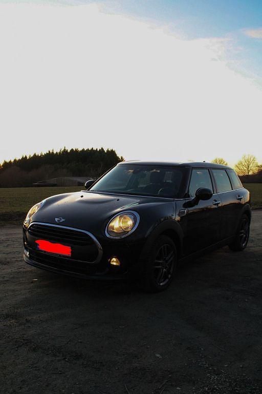 Schwarz Gebraucht 2017 Mini One Clubman Kombi | 12.000 € (Fairer Preis) - Bild 1/4
