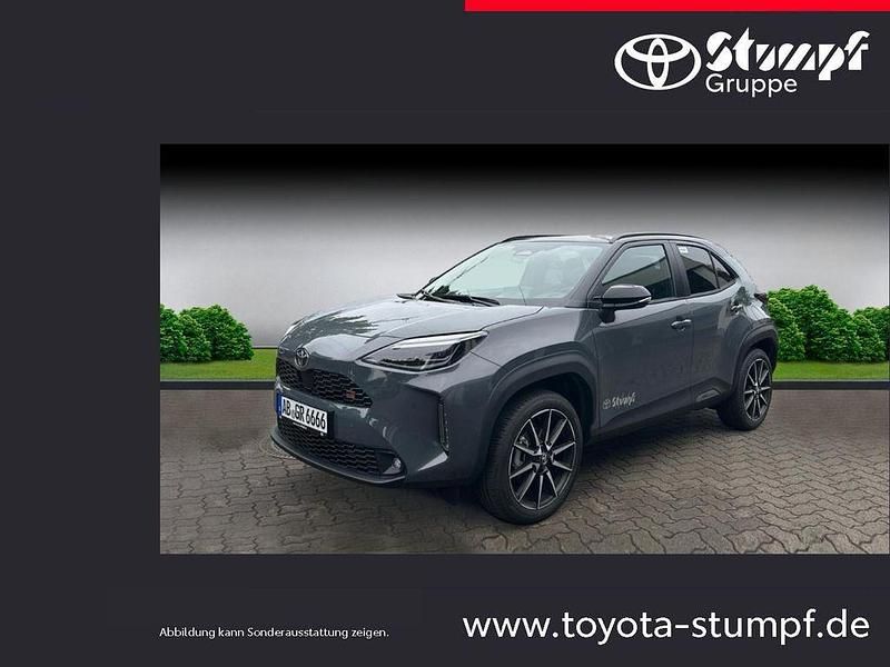 Grau Gebraucht 2025 Toyota Yaris Cross Premium SUV | 34.990 € (Teuer) - Bild 1/4