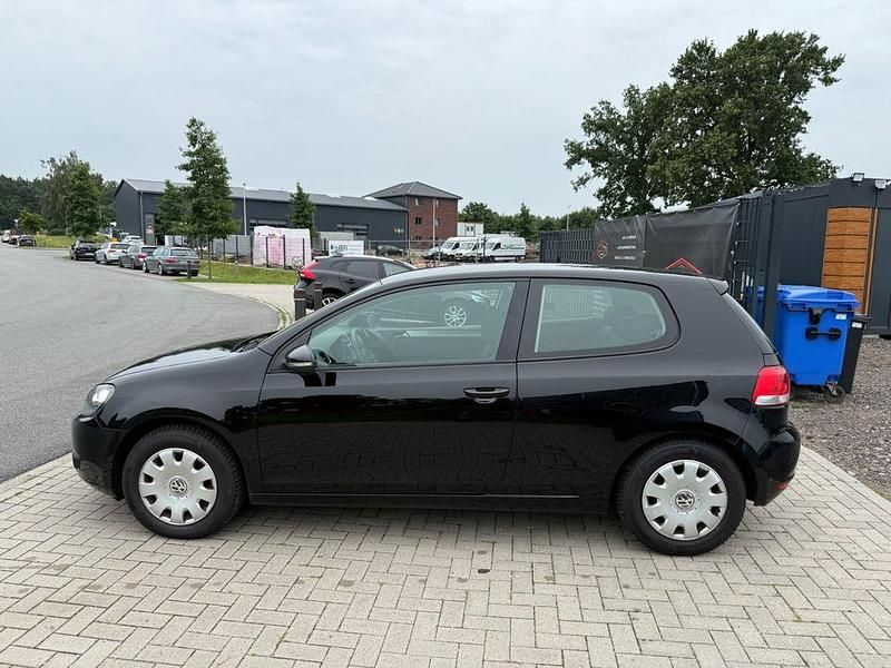 Gebraucht VW Golf VI Trendline 80 PS (58 kW) 2009 Schwarz Kleinwagen