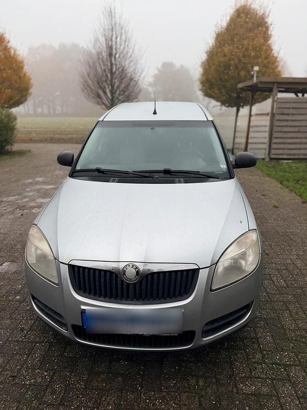 Grau Gebraucht 2009 Skoda Roomster Van / Kleinbus | 3.500 € - Bild 1/4