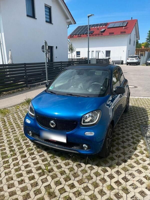 Blau Gebraucht 2017 Smart ForFour Basis Kleinwagen | 9.459 € (Fairer Preis) - Bild 1/4