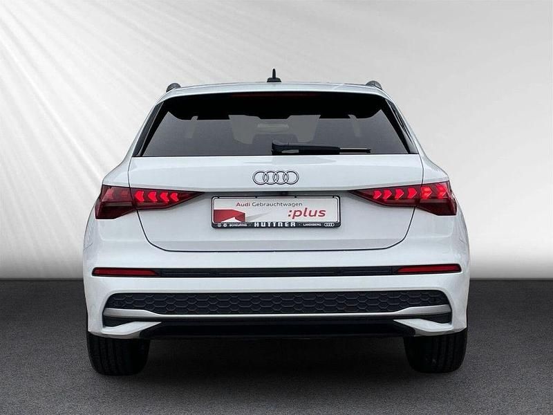 Gebraucht Audi A3 Ambiente 116 PS (85 kW) 2025 Gletscherweiß metallic Limousine