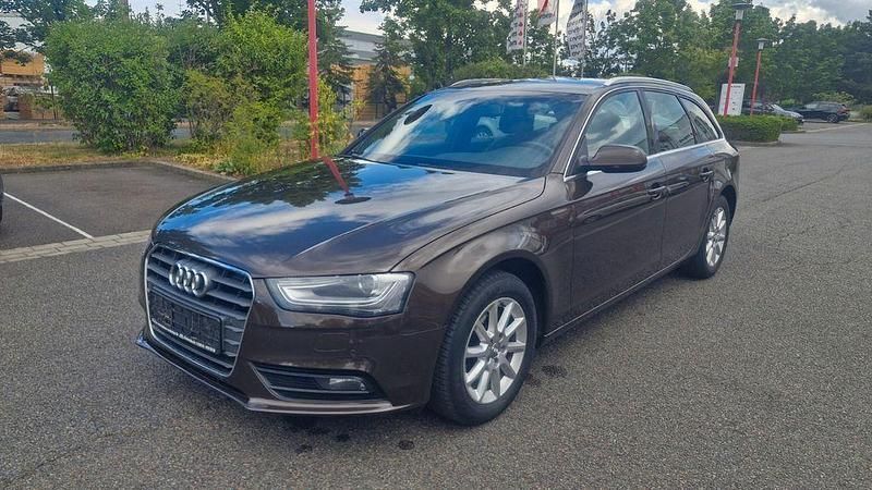 Braun Gebraucht 2014 Audi A4 Limousine | 7.590 € (Superpreis) - Bild 1/4