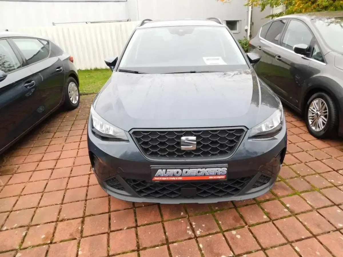 Gebraucht Seat Arona Style 110 PS (80 kW) 2023 Magneticgraumet. SUV