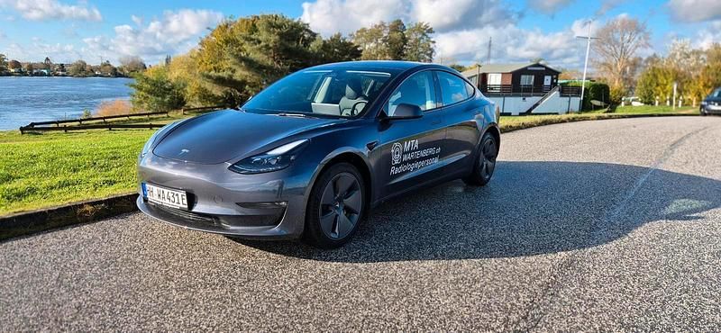 Gebraucht Tesla Model 3 366 kW (498 PS) 2022 Grau Limousine