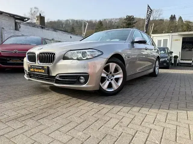 Gebraucht BMW 525 Sport Line 218 PS (160 kW) 2014 Silber Kombi