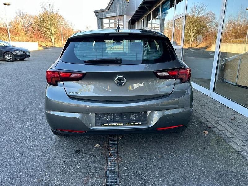 Gebraucht Opel Astra 150 PS (110 kW) 2019 Limousine
