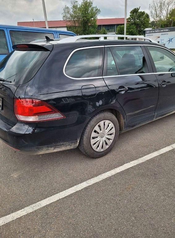 Gebraucht VW Golf VI Trendline 105 PS (77 kW) 2011 Schwarz Kleinwagen