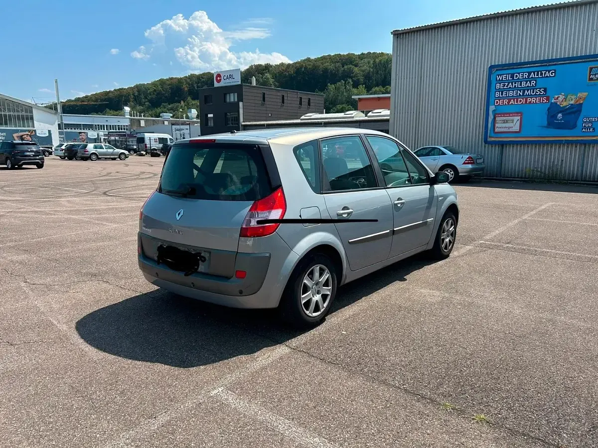 Gebraucht Renault Scénic II Avantage 113 PS (83 kW) 2004 Silber Van / Kleinbus