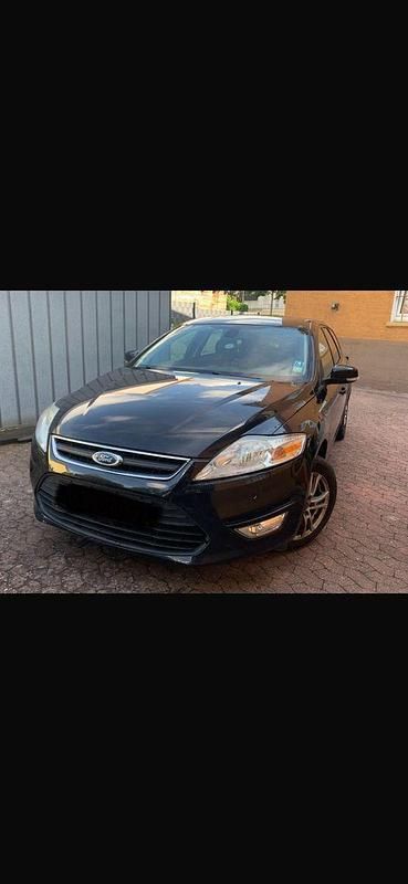 Schwarz Gebraucht 2011 Ford Mondeo Kombi | 2.300 € (Superpreis) - Bild 1/4