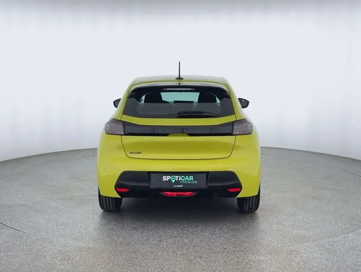 Gebraucht Peugeot 208 Active 75 PS (55 kW) 2024 Gelb Kleinwagen