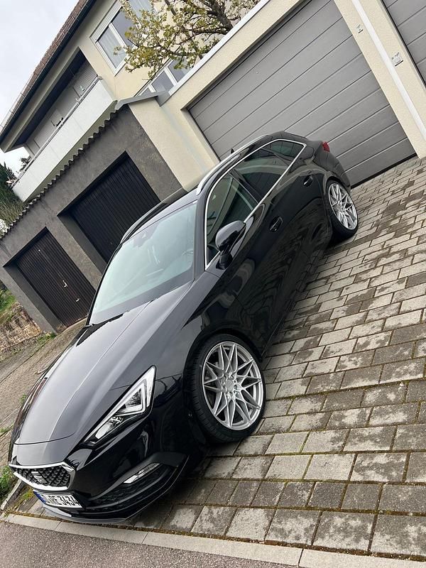 Gebraucht Seat Leon XCELLENCE 150 PS (110 kW) 2020 Schwarz Kombi
