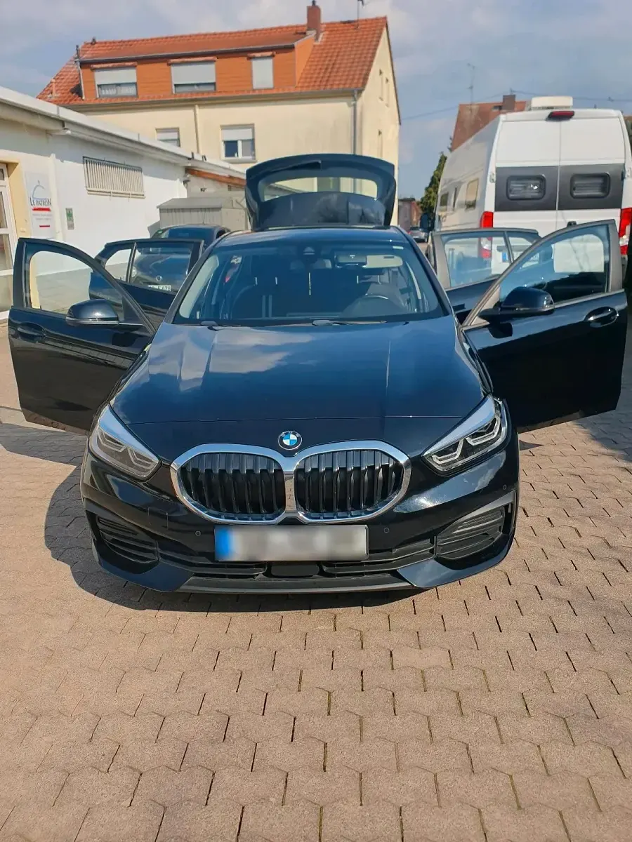 Gebraucht BMW 118 136 PS (100 kW) 2021 Schwarz Kleinwagen