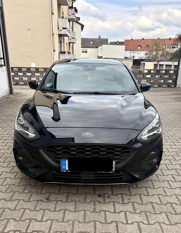 Gebraucht Ford Focus ST-Line 150 PS (110 kW) 2019 Schwarz Kleinwagen
