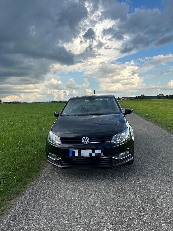 Schwarz Gebraucht 2016 VW Polo Kleinwagen | 5.899 € (Guter Preis) - Bild 1/4