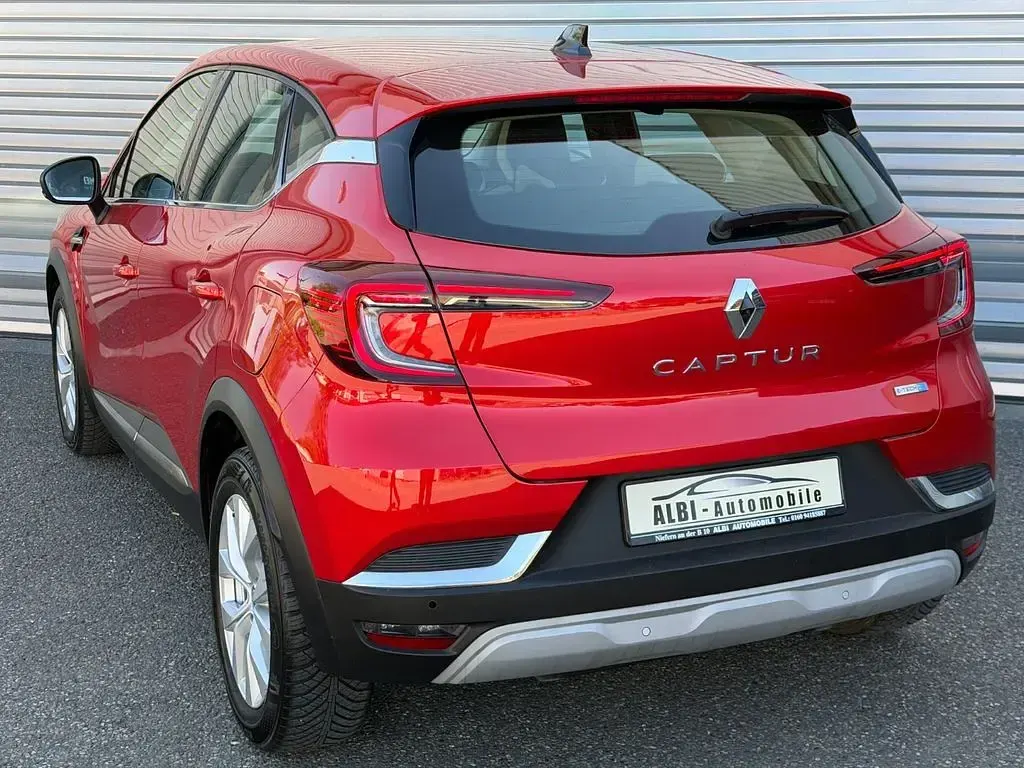 Gebraucht Renault Captur Intens 91 PS (66 kW) 2021 Rot SUV