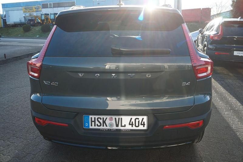 Gebraucht Volvo XC40 Plus 197 PS (144 kW) 2026 Forest lake SUV