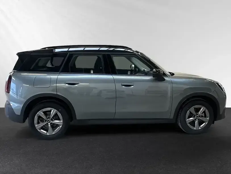 Käytetty Mini Countryman 2024 Vihreä Katumaasturi