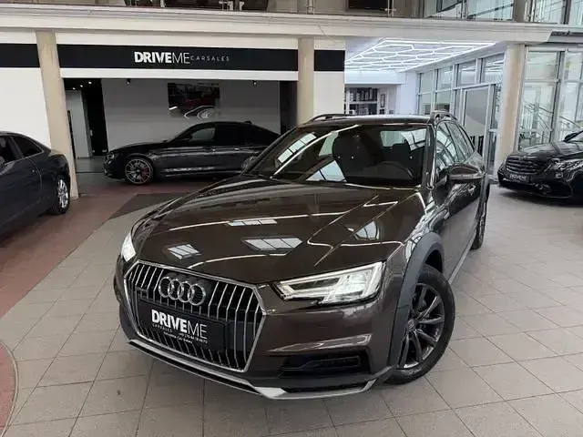 Gebraucht Audi A4 Allroad Basis 250 PS (183 kW) 2017 Braun Kombi