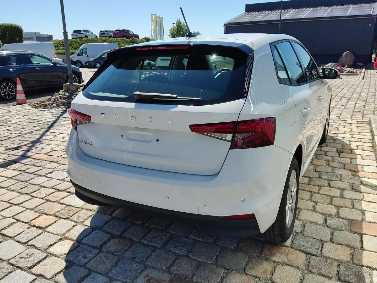 Nouă Skoda Fabia 116 CP (85 kW) 2026 Alb Hatchback