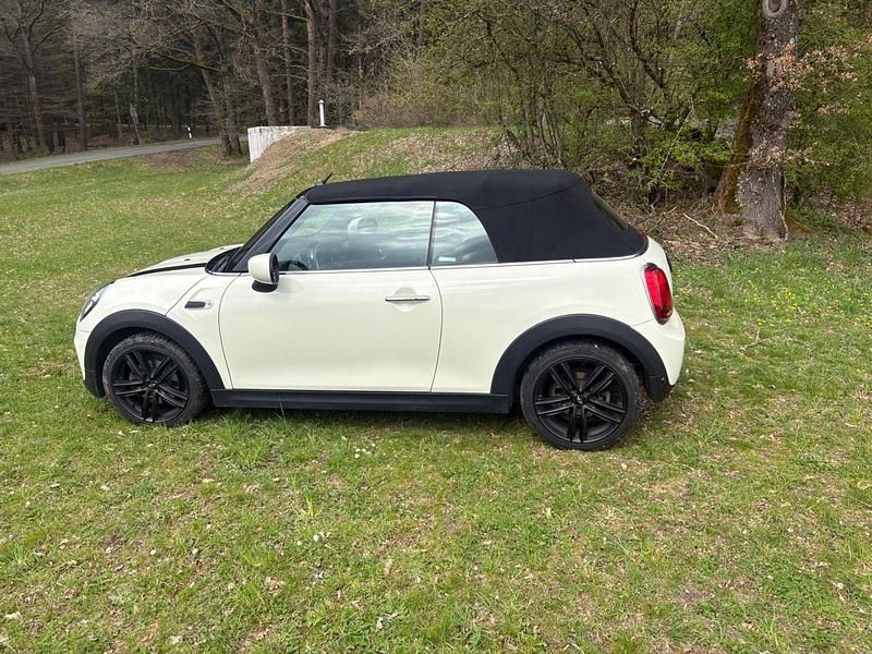 Second-hand Mini Cooper 136 CP (100 kW) 2019 Alb Hatchback