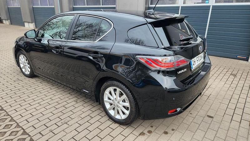 Gebraucht Lexus CT200h 99 PS (72 kW) 2013 Schwarz Limousine