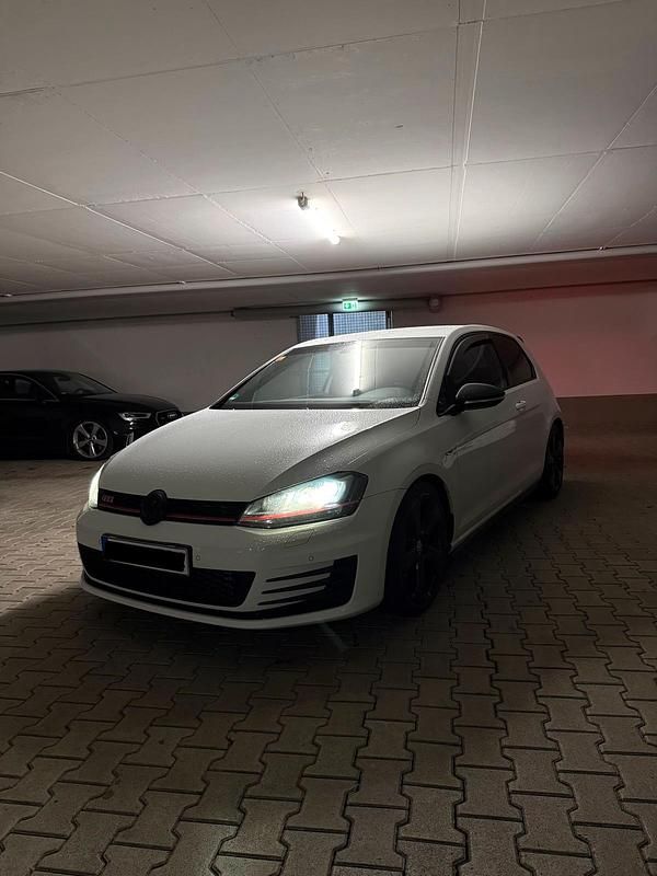Gebraucht VW Golf GTI 230 PS (169 kW) 2016 Weiß Coupé