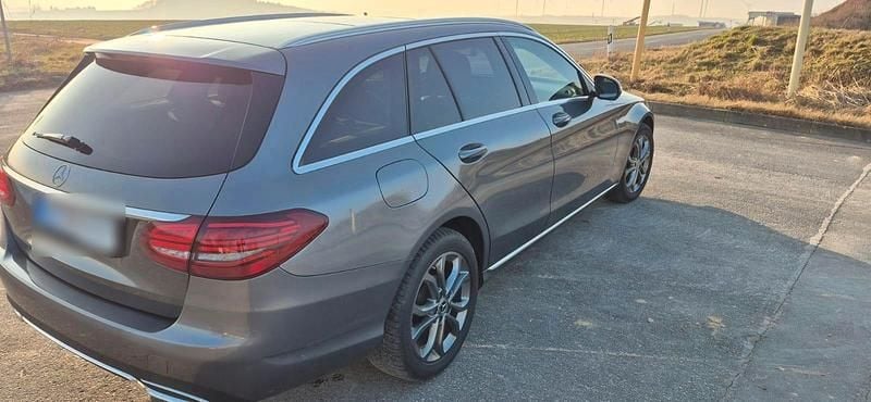Gebraucht Mercedes C250 204 PS (150 kW) 2016 Schwarz Kombi