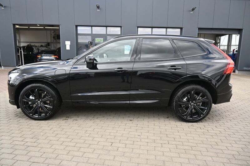 Gebraucht Volvo XC60 Plus 349 PS (256 kW) 2025 Onyx black metallic SUV