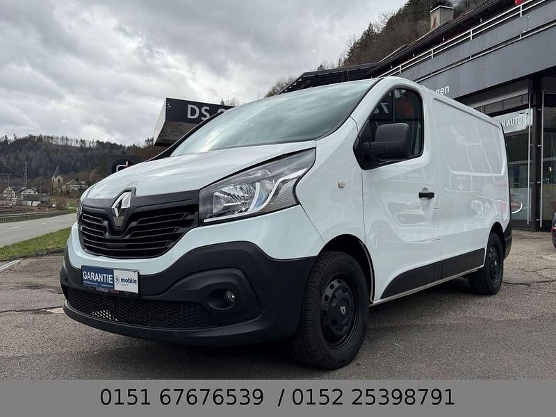 Gebraucht Renault Trafic Komfort 121 PS (88 kW) 2018 Weiß Van / Kleinbus