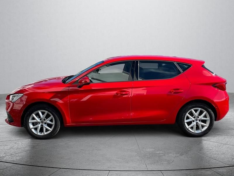 Gebraucht Seat Leon Style 110 PS (80 kW) 2022 Rot Limousine