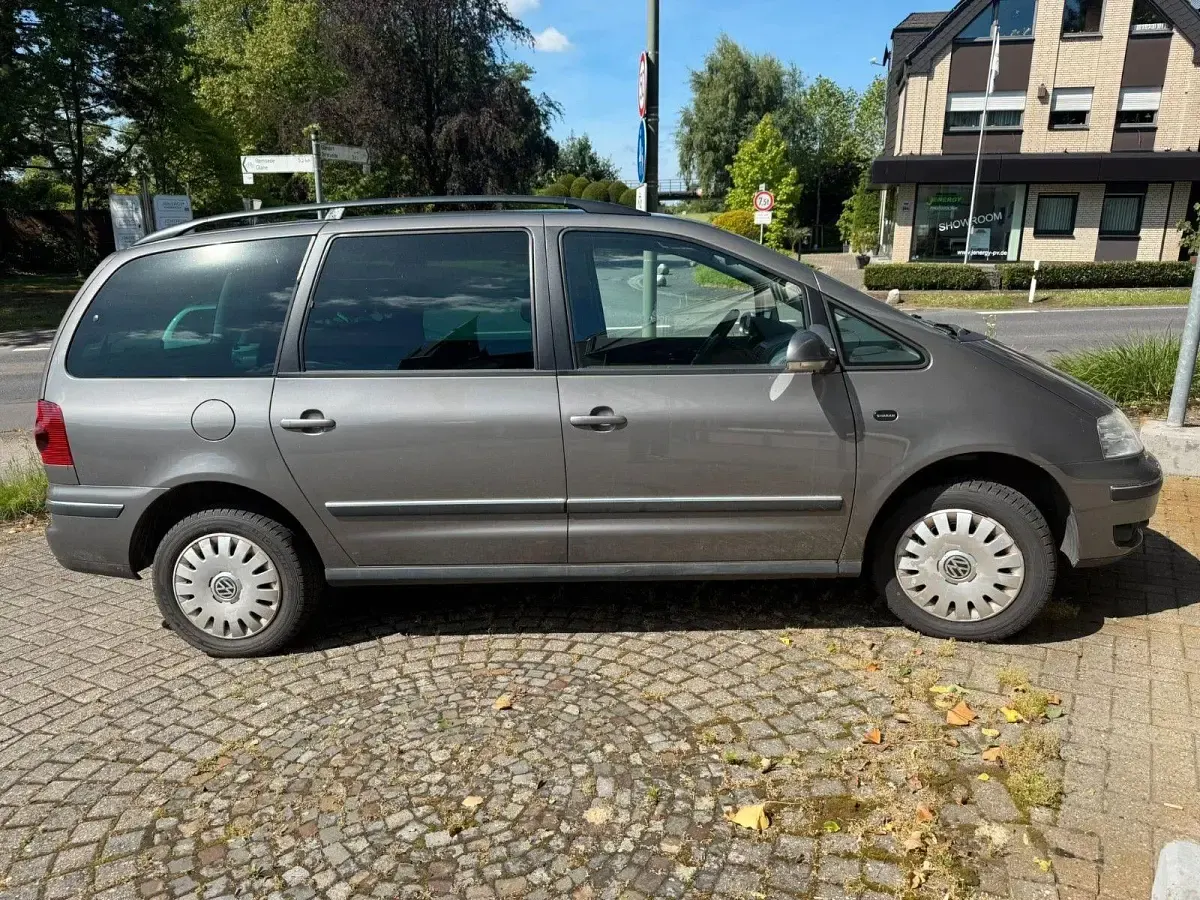 Gebraucht VW Sharan 150 PS (110 kW) 2009 Andere farben Van / Kleinbus