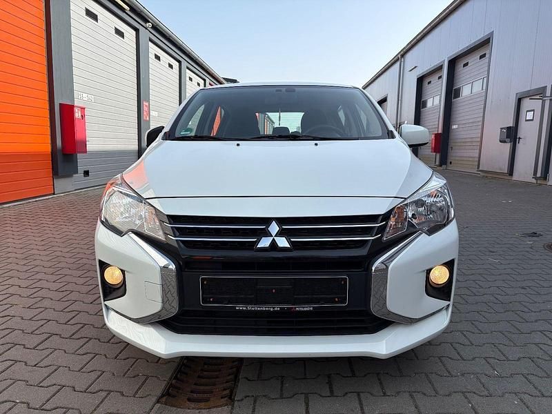 Gebraucht Mitsubishi Space Star Basis 71 PS (52 kW) 2022 Weiß Kleinwagen