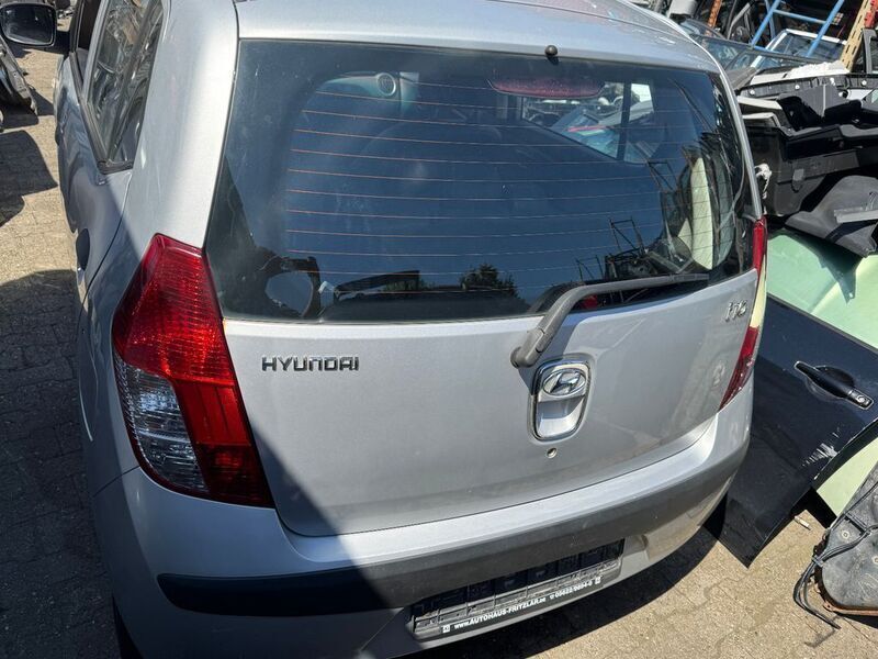 Gebraucht Hyundai i10 Edition 67 PS (49 kW) 2010 Silber Kleinwagen