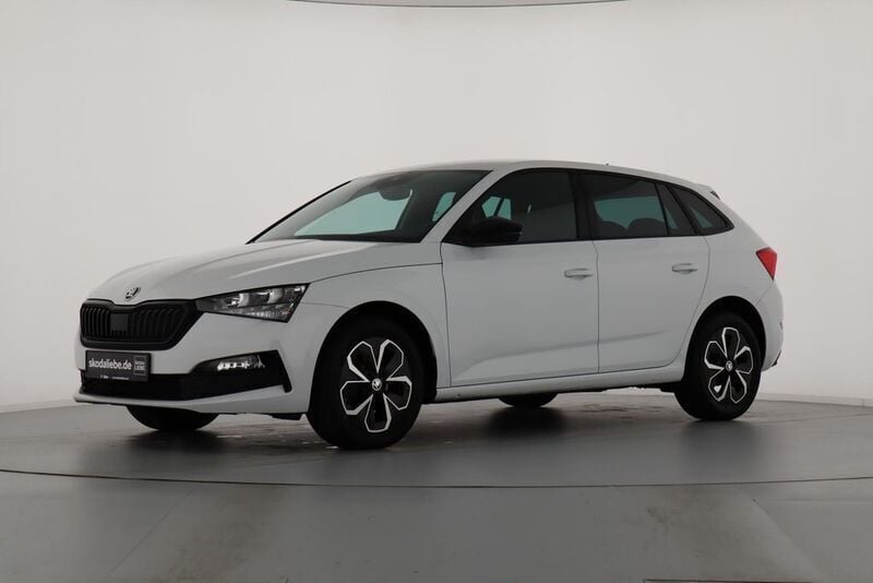 Moonweiss metallic Gebraucht 2023 Skoda Scala Ambition Kleinwagen | 18.489 € (Guter Preis) - Bild 1/4