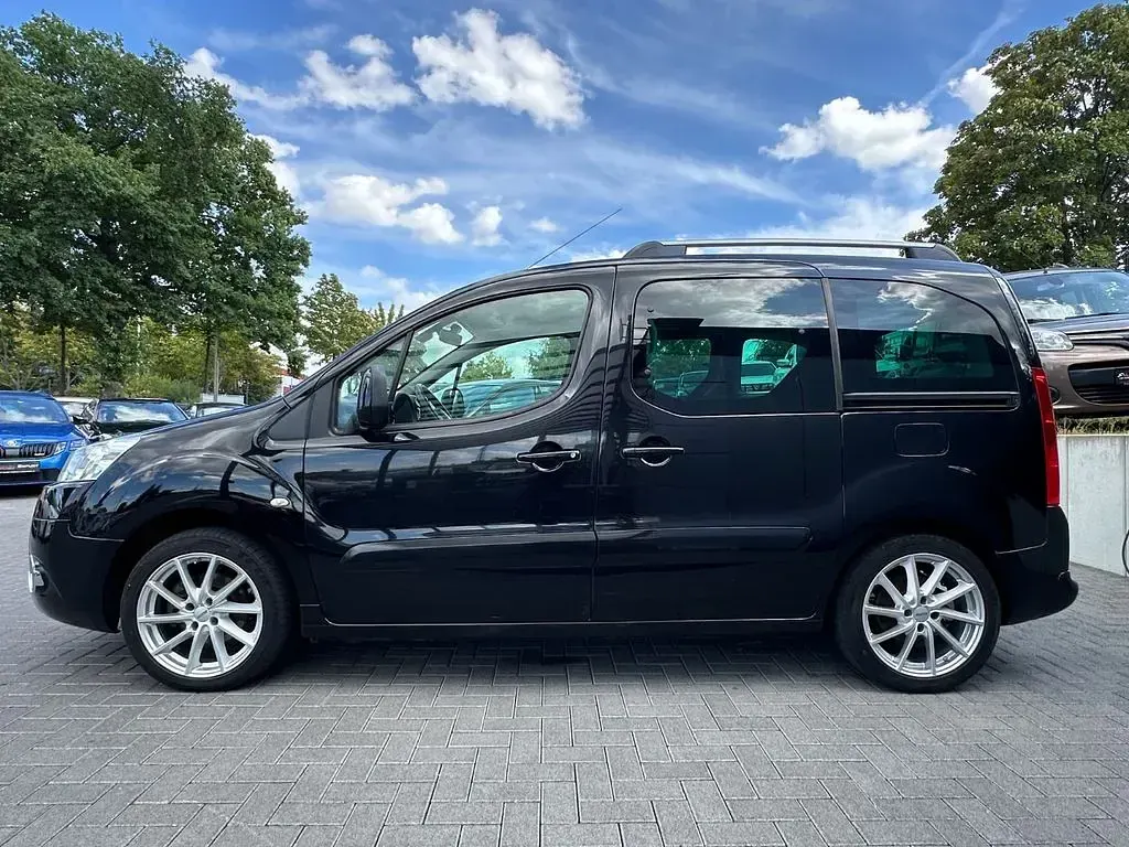 Gebraucht Peugeot Partner Tepee Premium 109 PS (80 kW) 2010 Schwarz Van / Kleinbus