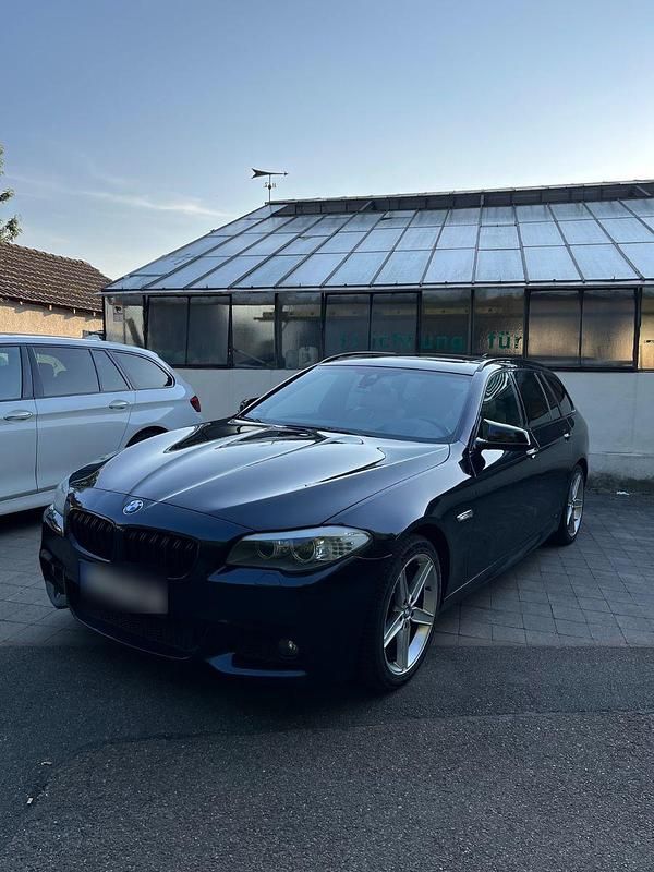Schwarz Gebraucht 2013 BMW 535 M Sport Kombi | 11.000 € (Fairer Preis) - Bild 1/4