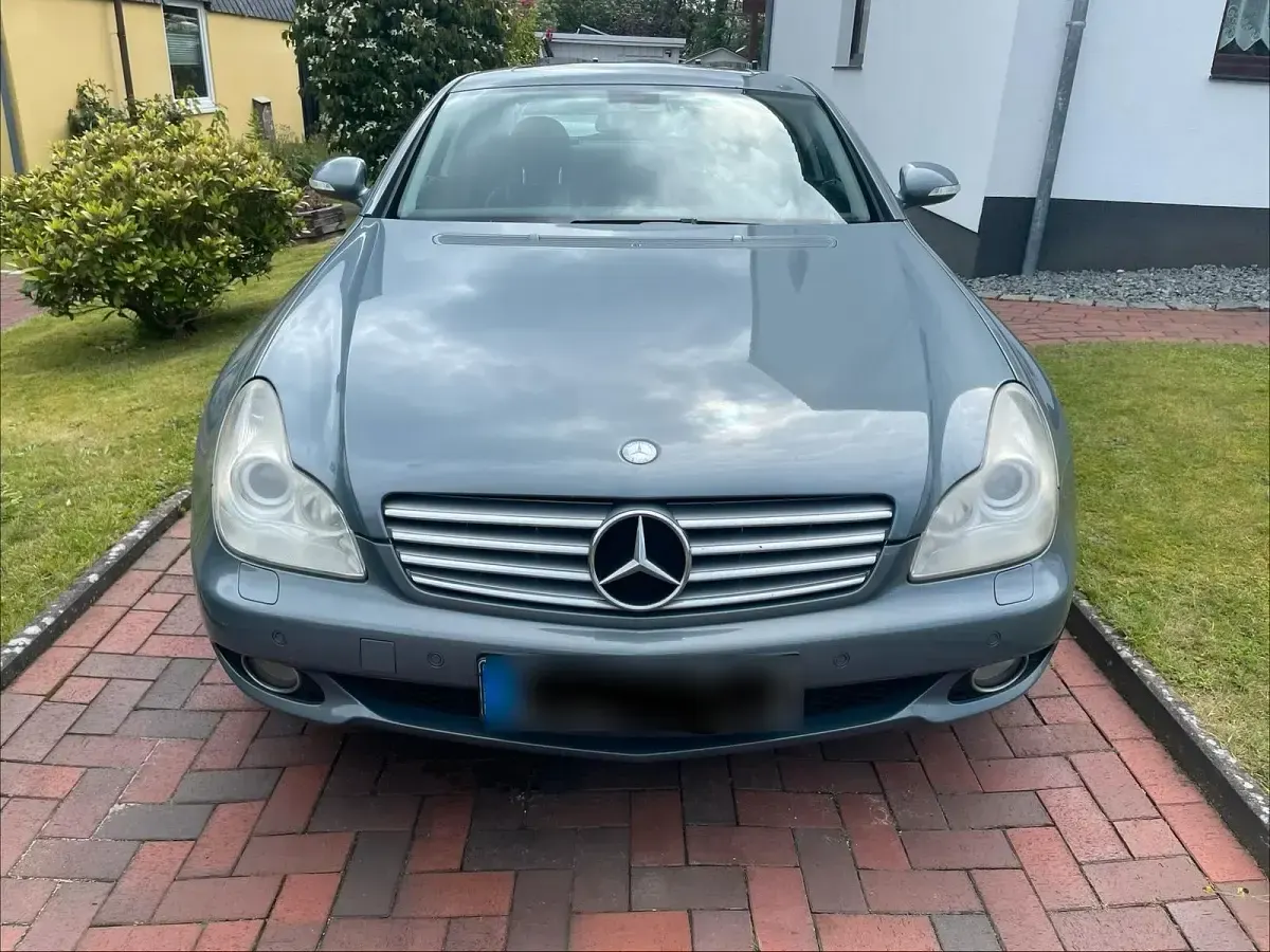 Gebraucht Mercedes CLS500 306 PS (225 kW) 2005 Grau Coupé