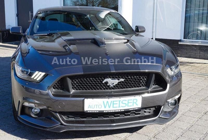 Gebraucht Ford Mustang GT 420 PS (308 kW) 2017 Grau Coupé