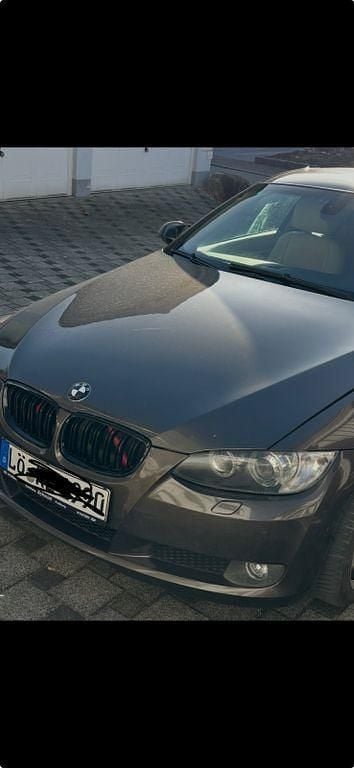 Gebraucht BMW 320 177 PS (130 kW) 2009 Braun Coupé