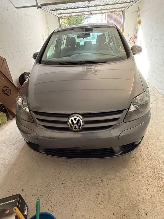 Gebraucht VW Golf Plus Cross Trendline 102 PS (75 kW) 2009 Grau Van / Kleinbus