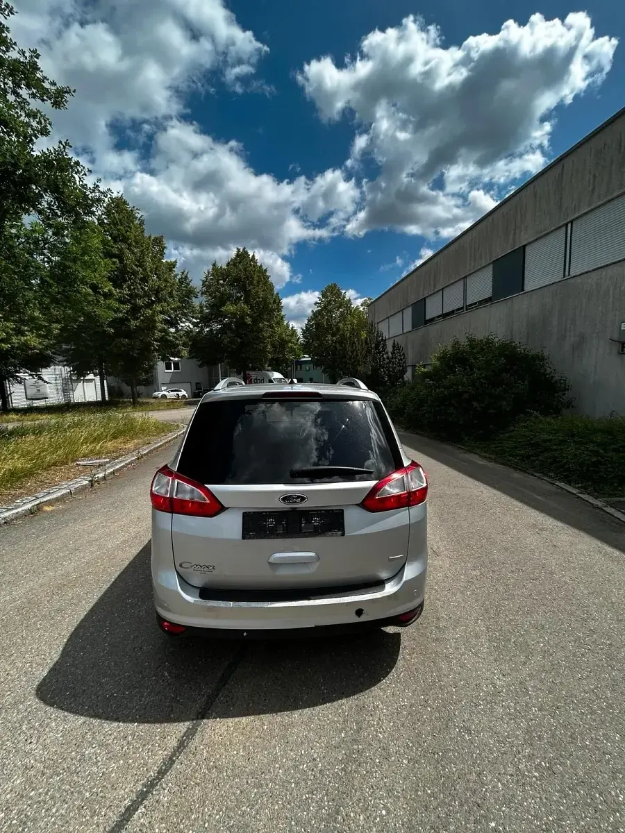 Gebraucht Ford Grand C-Max 150 PS (110 kW) 2016 Silber Van / Kleinbus